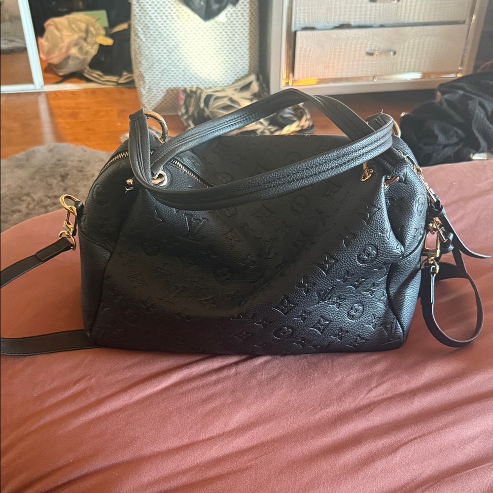 Black Shoulder Bag